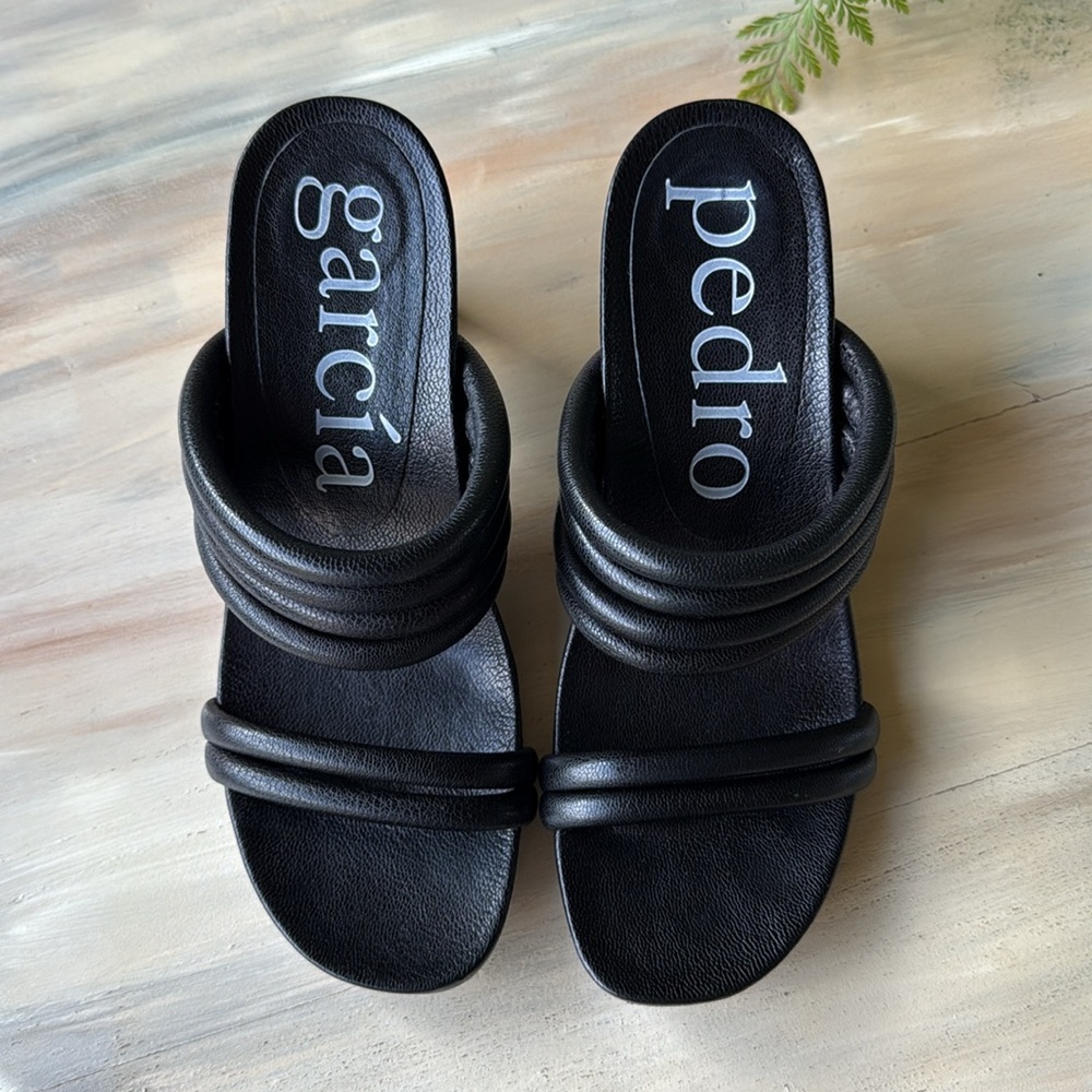 Pedro Garcia Clover Heel - Picture 4 of 12
